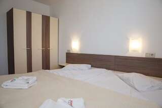 Апарт-отели Mountain Paradise by the Walnut Trees Aparthotel Банско Апартаменты с 1 спальней-4