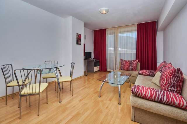 Апарт-отели Mountain Paradise by the Walnut Trees Aparthotel Банско-32